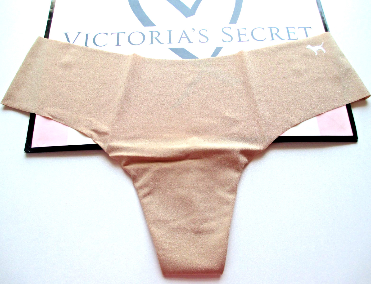 VICTORIA’S SECRET PINK No Show Thong Panty M Beige NWT Mocha Latte Tan VS