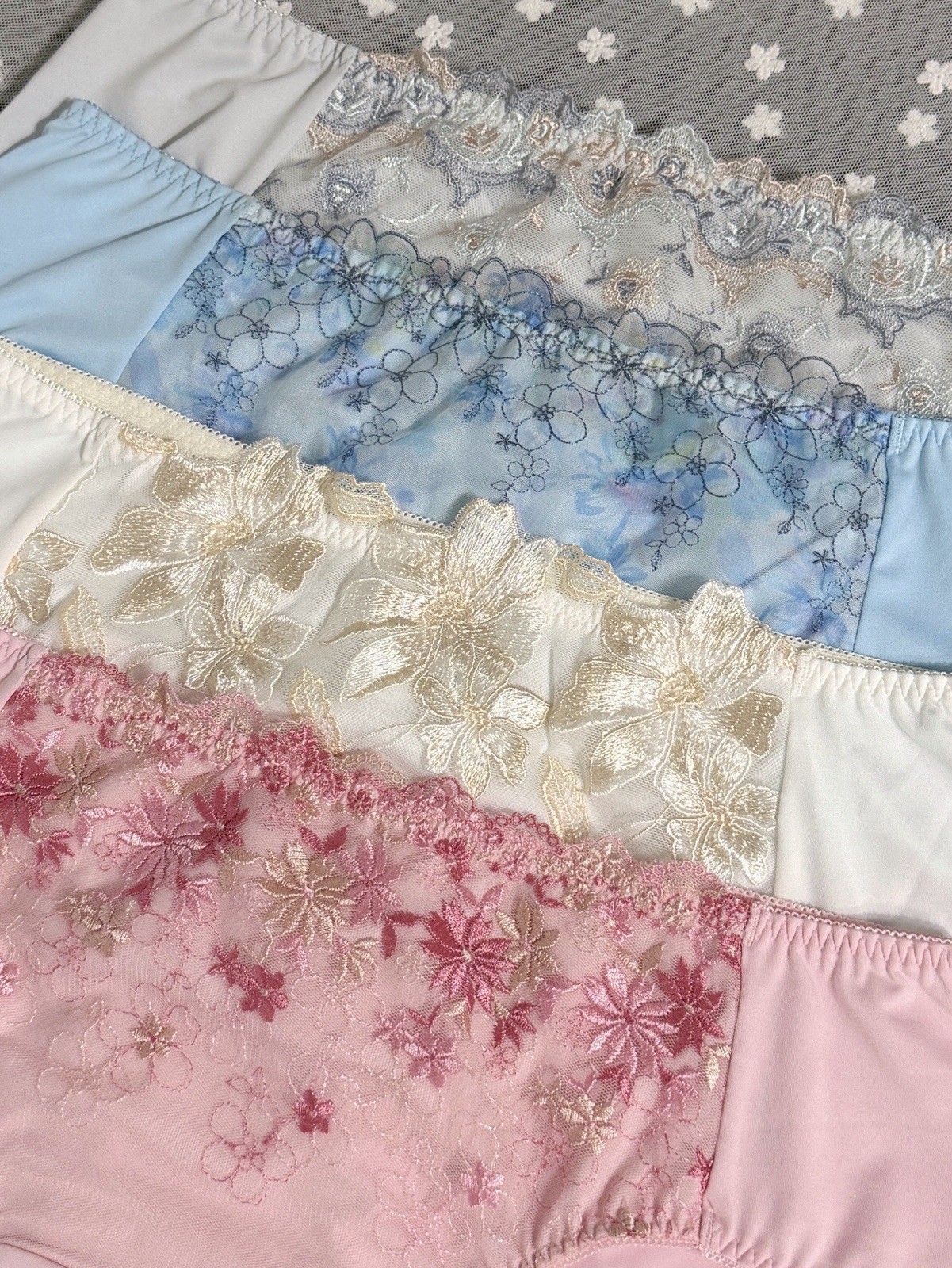 Set Of 4 US-XL/JP-5L Japanese Floral Embroidery Panties Extra Long Crotch Lining