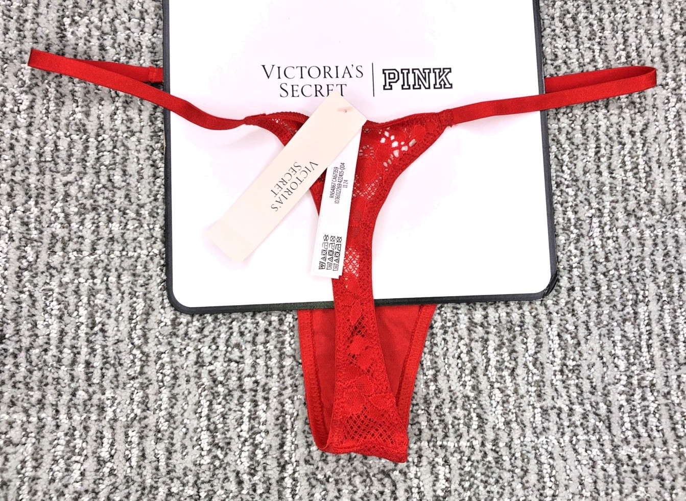 Victoria’s Secret Dream Angels NWT Large Red Lace Thong Panty Rhinestone Heart