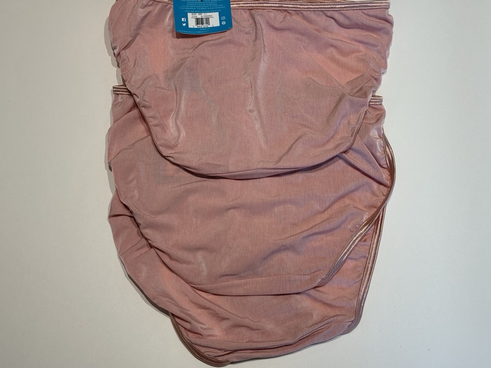 NWT Vanity Fair Illumination String Bikini 18108 3 PAIRS Size 7 L