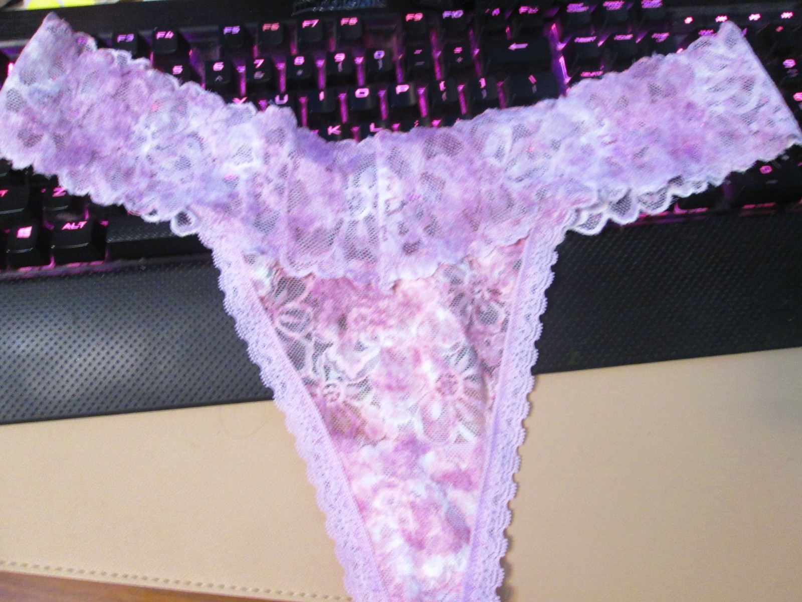 New Victoria’s Secret Lace ✅💲Discounts on 2+💲Thong ✅Size XS,OS,S,M,L✅Lace