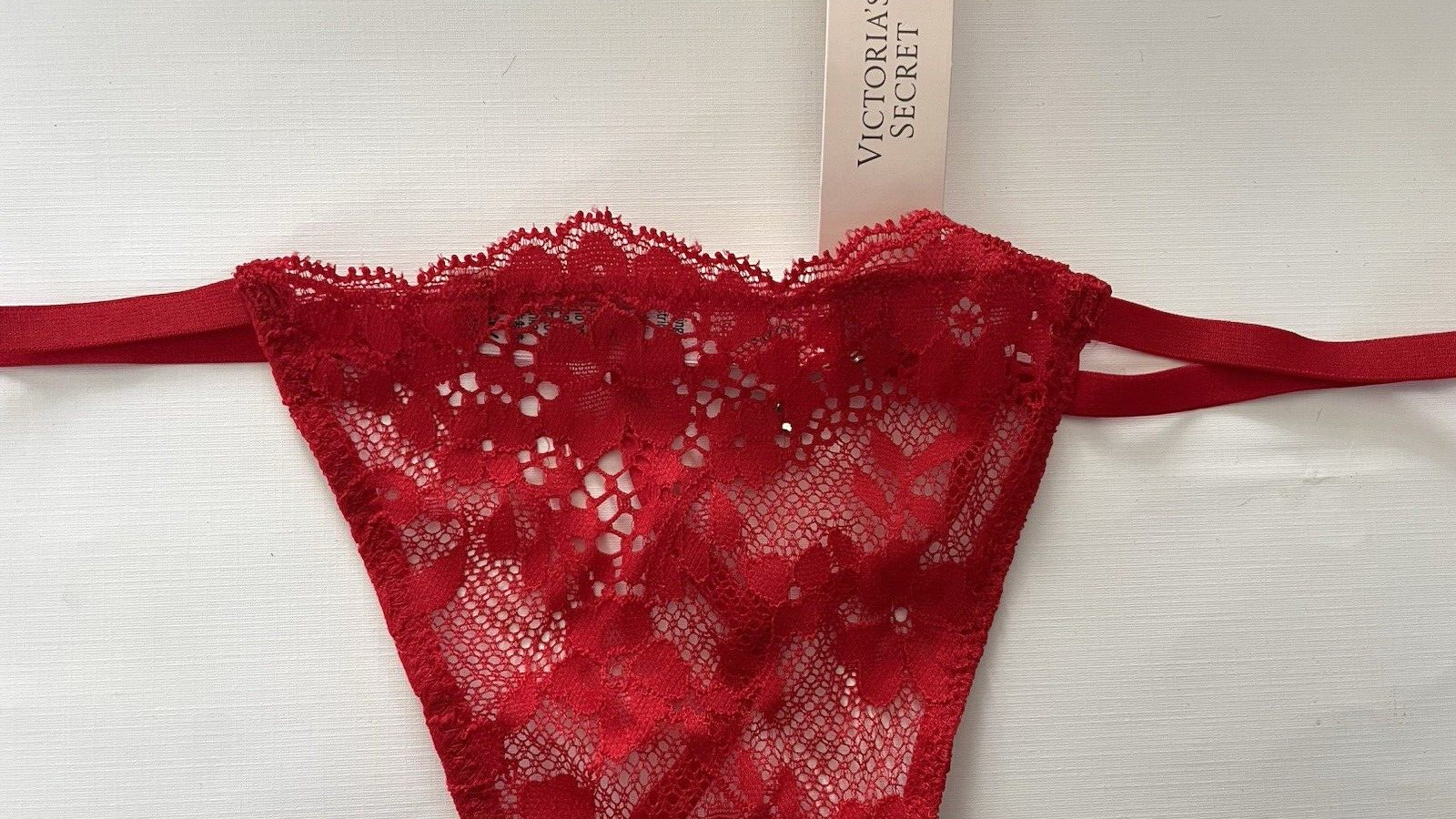 New w/ Tag – Victoria’s Secret Dream Angles Bow Hardware Lace Panty -Red- Small