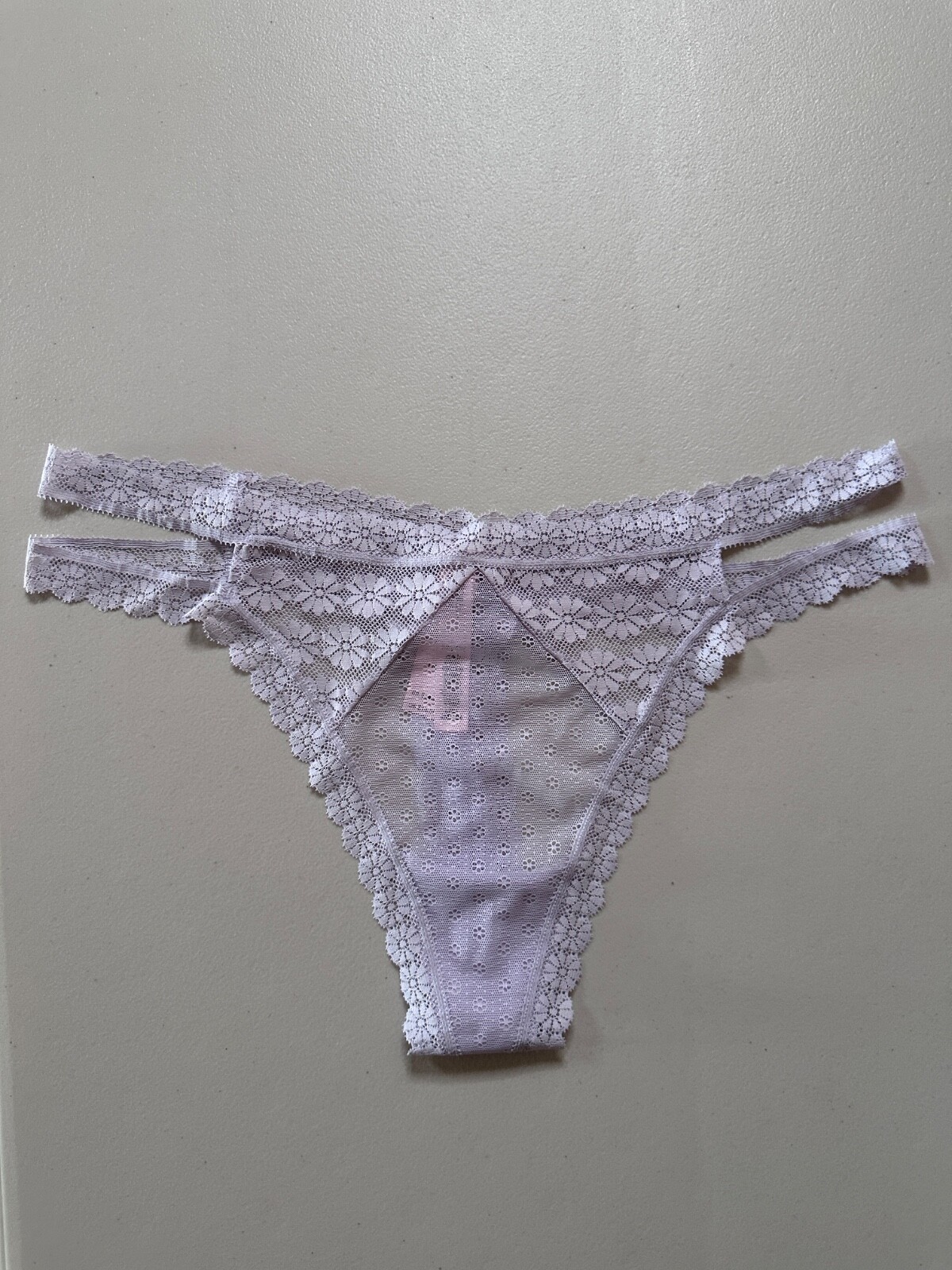 New Victoria’s Secret Panties Large Purple Strap Lacey Flower Thong / String