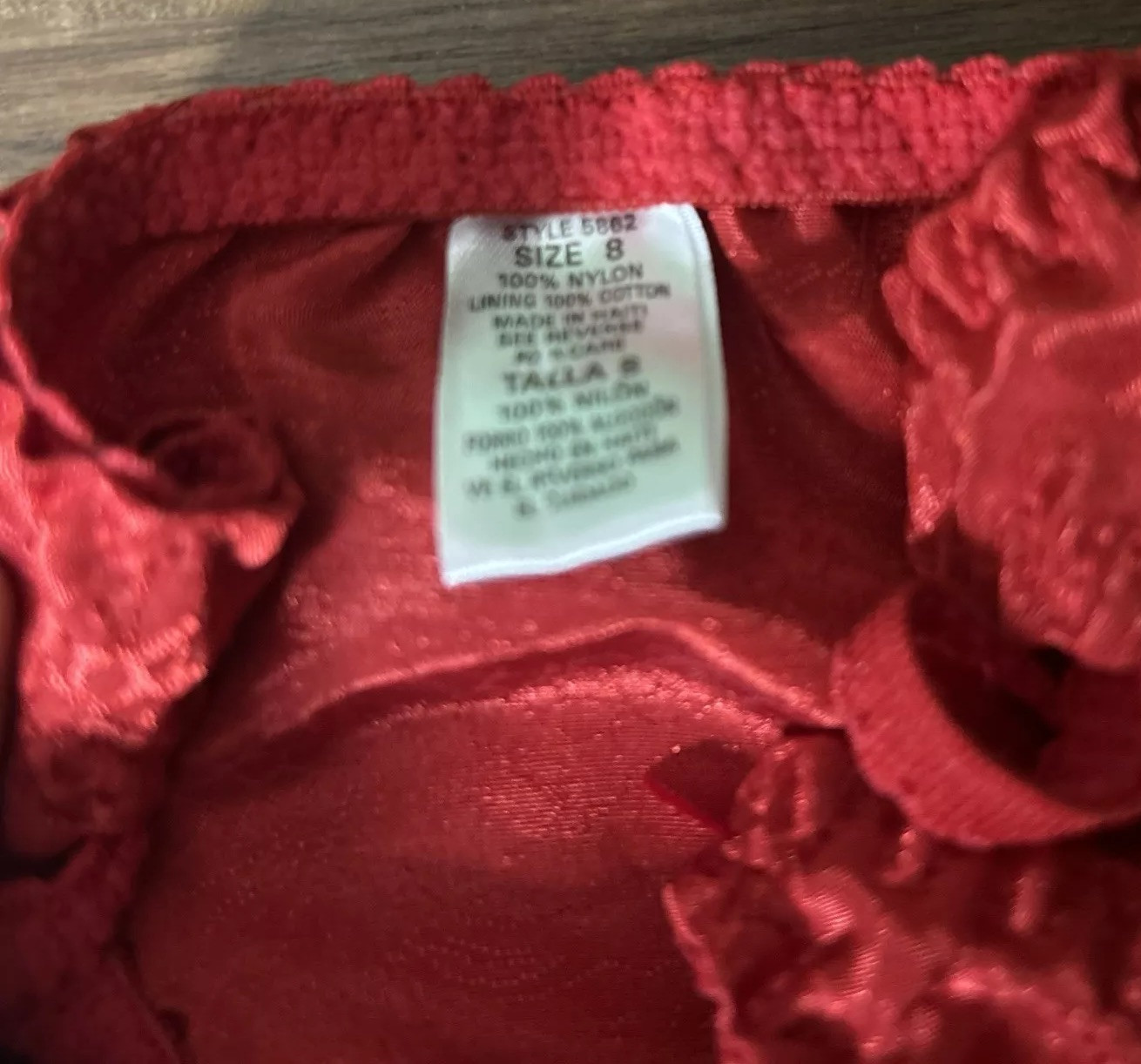 Vtg Simply Basic String Thong Panties Second Skin Shiny Satin Size 8 Red Y2K