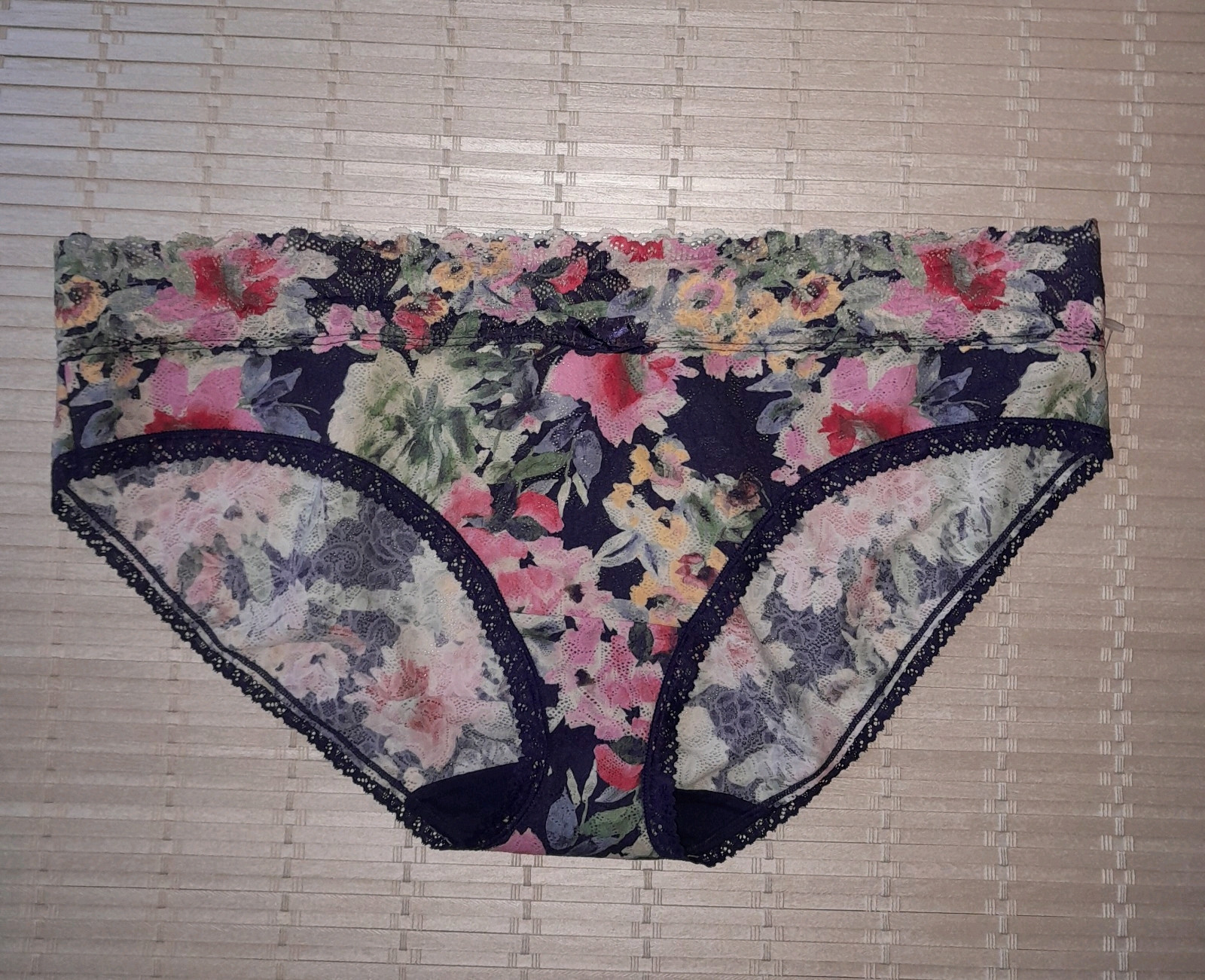 NWOT Cacique Women’s size 14/16 High Leg Brief & Floral Stretch Lace Hipster