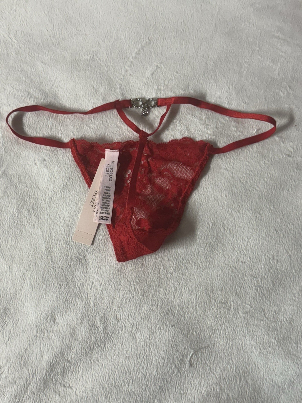 Victoria’s Secret Luxe Lace V-String Panty – Red Crystal Logo – NWT Small