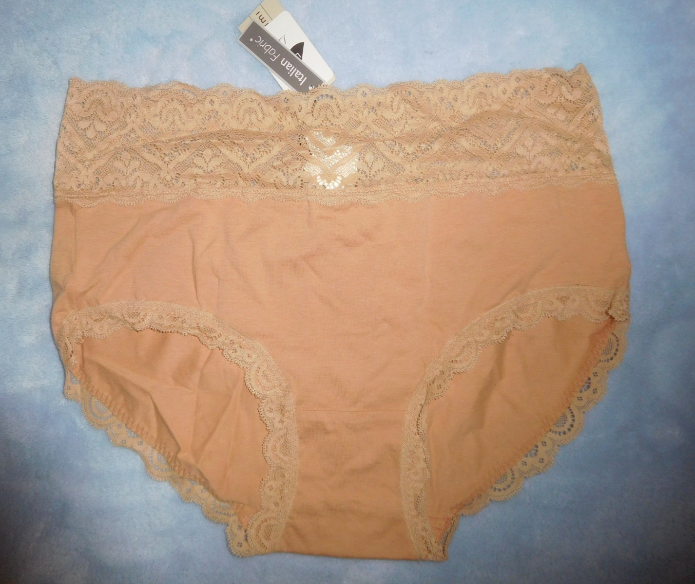 NWT! Intimissimi Italian Nude Beige Cotton/ Spandex Brief Panties Lace Trim M