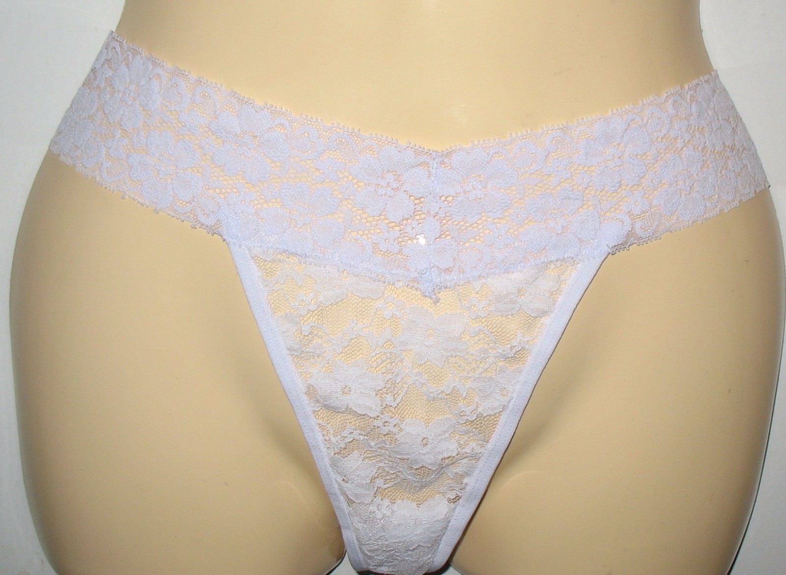 PANMANNI – NEW – LARGE – SHEER WHITE NYLON& SPANDEX STRETCH LACE THONG PANTY